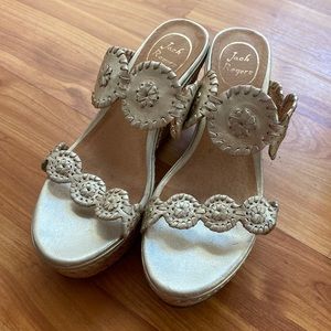 Jack rogers gold wedges